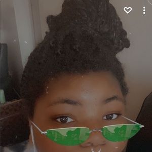 Meet your Posher, Lauryn